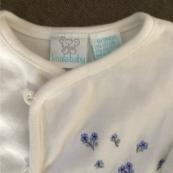 Bundle baby sweatshirts tops GAP CARTERS KOLOA BABY 3 to 6 months sizes - Picture 8 of 9